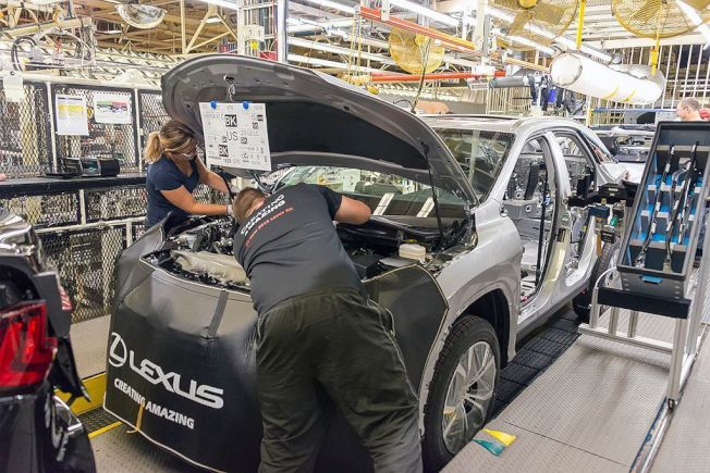 Lexus汽车日前确认会有新车加入北美产线,间接透露新车型的问世时间。(Lexus)